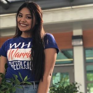 Meet your Posher, Esmeralda